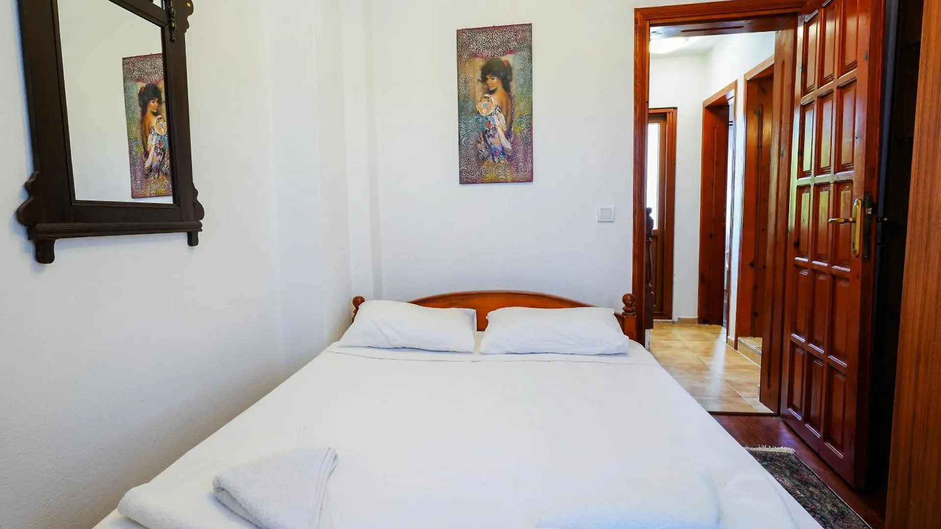 Villa Misli - Red/ Green Ortaca